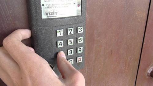 Какой поставить домофон в квартиру. Какой видеодомофон выбрать для квартиры 03