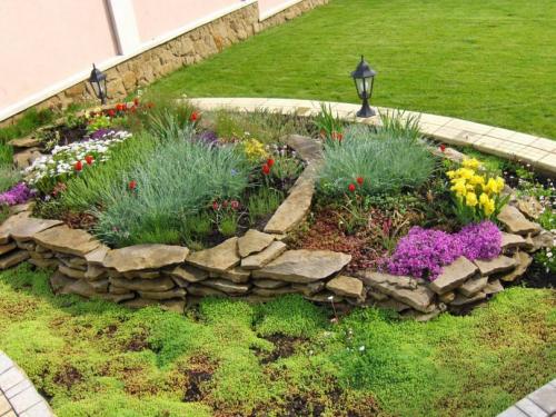Оформление клумб камнями. Клумба из камней своими руками — секреты мастера, как самостоятельно оформить каменный цветник! (фото и видео)