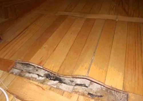 Гуляет деревянный пол. Что делать, если деревянный пол прогибается?