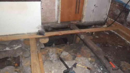 Гуляет деревянный пол. Что делать, если деревянный пол прогибается?