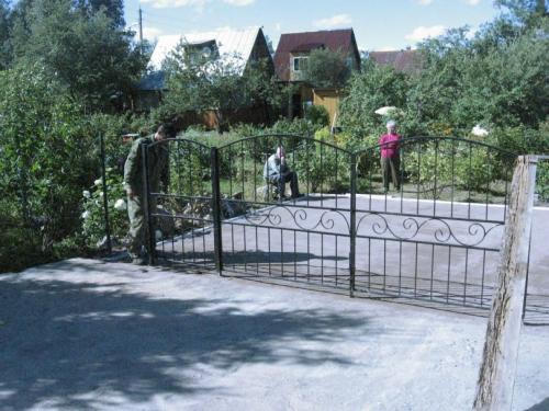 Заезд через канаву своими руками. Как сделать въезд на участок — этапы обустройства заезда, а также установление подпорных стенок! (фото и видео)