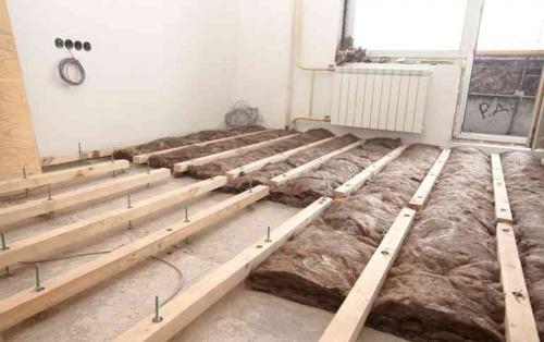 Гуляет деревянный пол. Что делать, если деревянный пол прогибается?