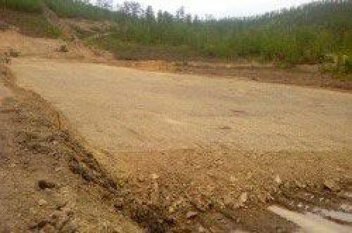 Как выровнять торфяной участок. Как выровнять почву и защитить участок от избытка влаги?