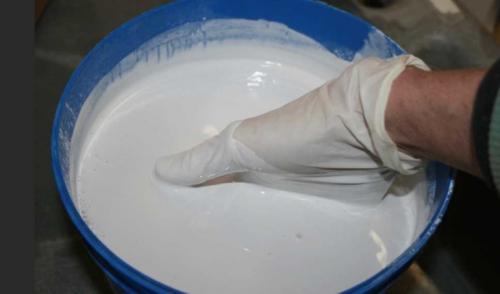 Как развести гипс, чтобы от быстро не высыхал. Что можно добавить в гипс, чтобы быстро не застывал