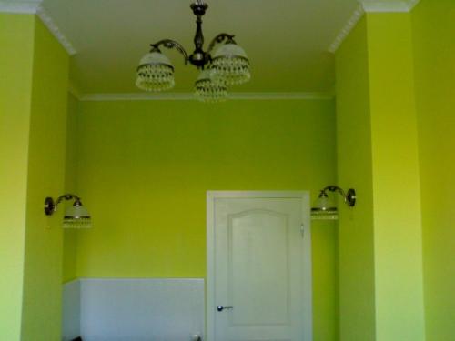 Покраска старых обоев. Как и чем покрасить старые бумажные обои