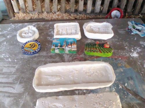 Какой гипс лучше для литья. Форма из строительного силикона для декоративного камня своими руками