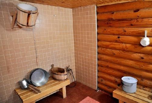 Мойка в бане дизайн интерьера. Отделка покрытиями из керамической или клинкерной плитки 05