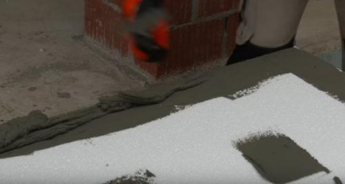 Утепление старого дома пенопластом. Работа с обычными стенами