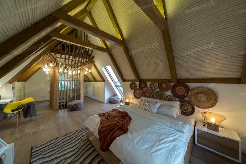 Дизайн потолков с балками. Стили интерьеров, где балочные конструкции наиболее уместны 07