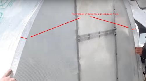 Обшивка теплицы поликарбонатом. Монтаж поликарбоната на кровельные саморезы