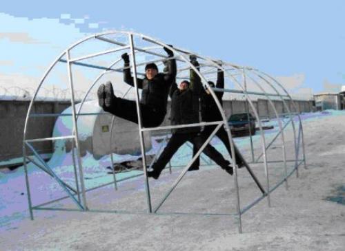 Как закрыть теплицу поликарбонатом своими руками. Правильный выбор поликарбоната при покупке 19