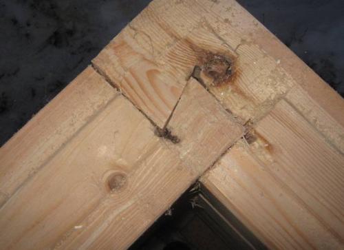 Укладка бруса. Способы угловых соединений