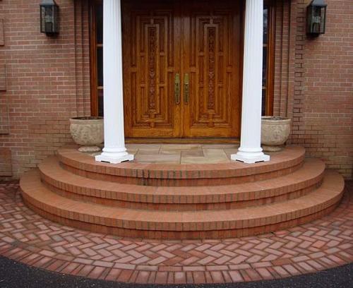 Какие бывают виды крылец у дома. Разновидности крыльца 08