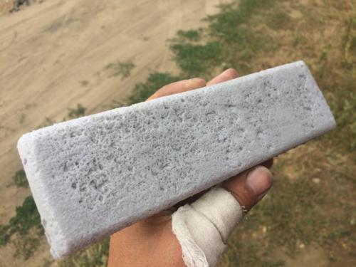 Дом из пенопластовых кирпичей. Кирпич из пенопласта: как сделать, укладка, недостатки