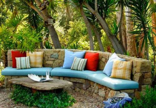 Скамейки для дачи своими руками. Особенности садовых скамеек: фото разных видов и конструкций