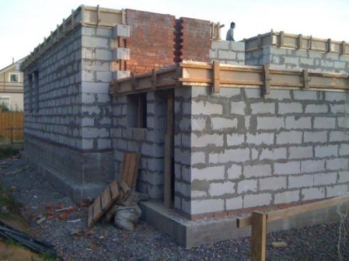Чем облицевать дом из пеноблоков снаружи дешево. Фасад сооружений