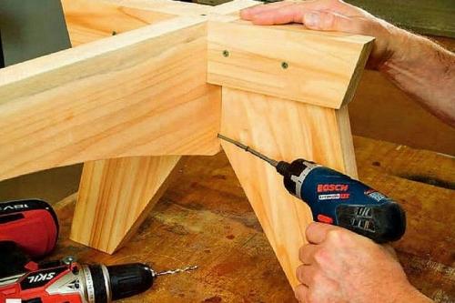 Садовая скамейка со спинкой из дерева своими руками чертежи. Простая садовая скамейка