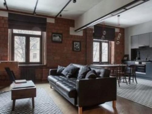 Кухня с балками на потолке. Материалы 07