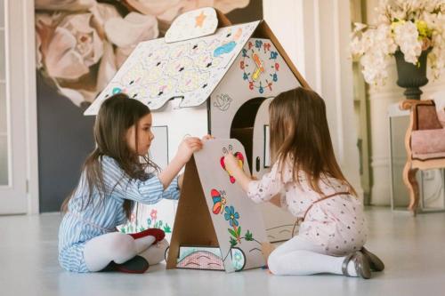 Поделка домик из коробки. Что понадобится