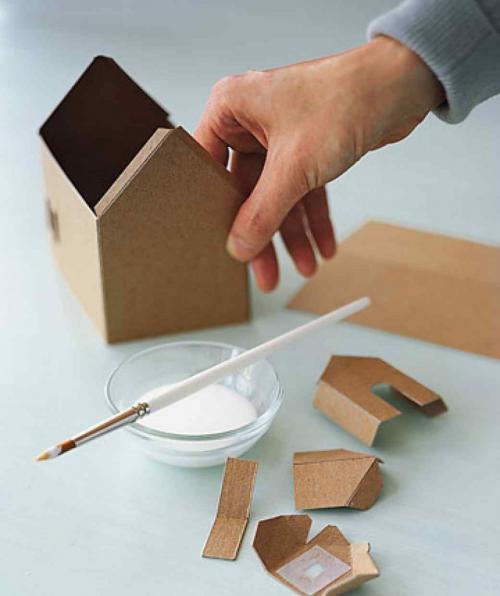 Поделка домик из коробки. Что понадобится