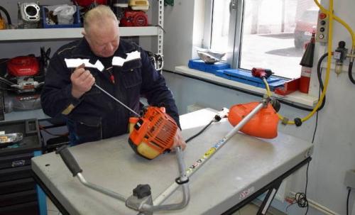 Ремонт триммера бош своими руками. Особенности самостоятельного ремонта бензиновых и электрических триммеров для травы