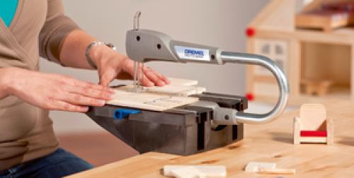 Узоры на фанере электролобзиком. Почему используют именно фанеру для создания резьбы 01