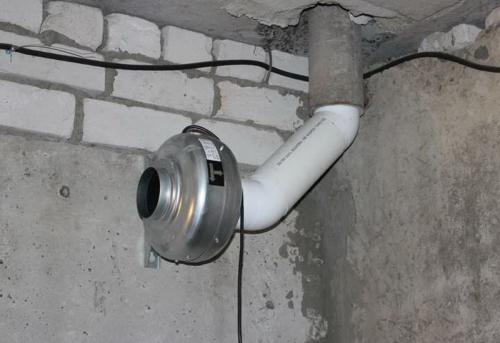 Вентиляция в гараже без погреба. Нужна ли вентиляция в отапливаемом или неотапливаемом гараже зимой