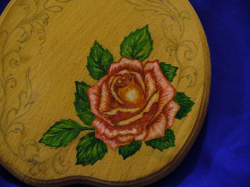 С чего начать роспись по дереву. Роспись по дереву: выбор краски, компоненты и инструменты, техника росписи 21 С чего начать роспись по дереву. Роспись по дереву: выбор краски, компоненты и инструменты, техника росписи 21