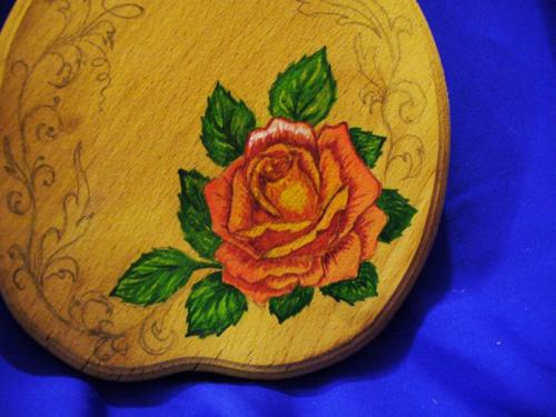 С чего начать роспись по дереву. Роспись по дереву: выбор краски, компоненты и инструменты, техника росписи 20 С чего начать роспись по дереву. Роспись по дереву: выбор краски, компоненты и инструменты, техника росписи 20