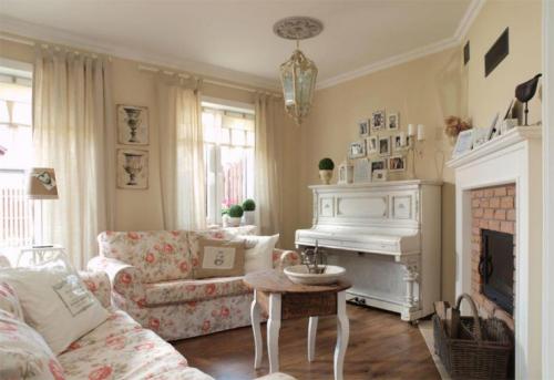 Фасад дома цвета кофе с молоком. Короед цвет кофе с молоком