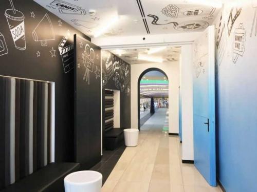 Роспись стен своими руками для начинающих. Преимущества и недостатки росписи