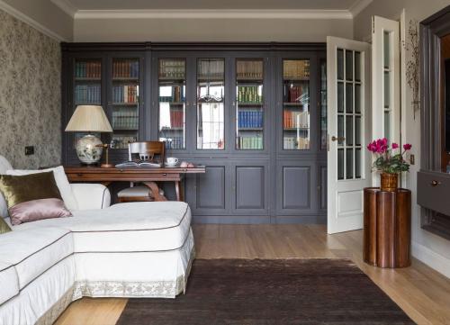 Современные идеи дизайна для однокомнатной квартиры: как обставить пространство со вкусом 12