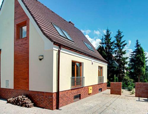 Чем лучше облицевать дом с коричневой черепицей. Дома с коричневой крышей: ТОП-200 лучших идей с фото 16