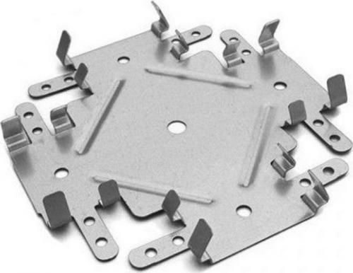 Современный дизайн интерьера: как создать стильный металлический подвесной потолок 09