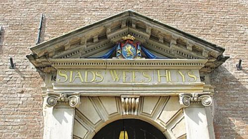 Фронтон дома и его виды с описанием и характеристикой. 07