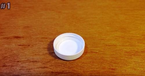 Какие цвета краски лучше использовать для поделки из пластиковых бутылок и крышек. Поделки из пластиковых крышек своими руками — схемы изготовления полезных поделок из крышек от пластиковых бутылок для детей, дачи и сада + фото