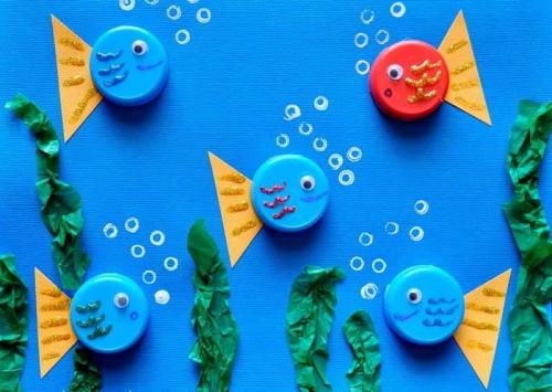 Какие цвета краски лучше использовать для поделки из пластиковых бутылок и крышек. Поделки из пластиковых крышек своими руками — схемы изготовления полезных поделок из крышек от пластиковых бутылок для детей, дачи и сада + фото