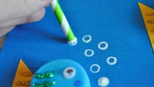 Какие цвета краски лучше использовать для поделки из пластиковых бутылок и крышек. Поделки из пластиковых крышек своими руками — схемы изготовления полезных поделок из крышек от пластиковых бутылок для детей, дачи и сада + фото