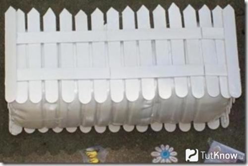 Как из пластиковых бутылок сделать уютный сад 01