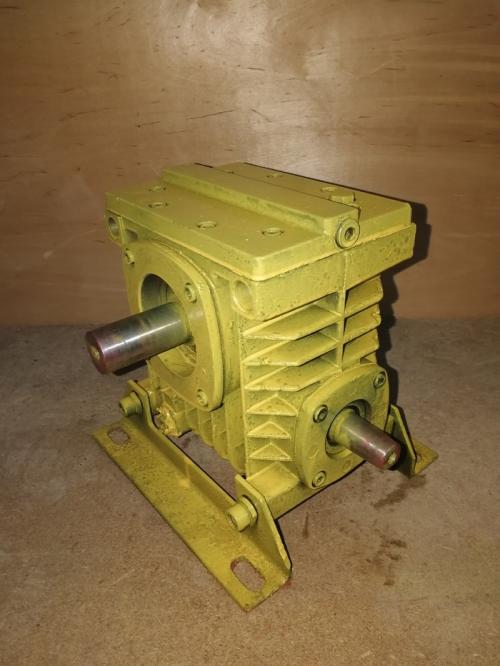 Какие бывают самые простые идеи для переработки пластиковых бутылок. Переработка пластика в гараже в 6 рук