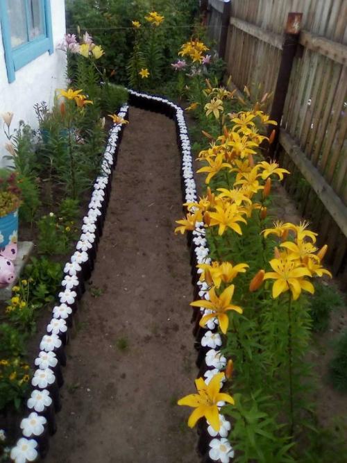 Как можно сделать поделку из пластиковых бутылок и крышек без использования клея. Поделки из пластиковых бутылок — обзоры оригинальных идей. Новинки, пошаговые мастер-классы для начинающих + 120 фото