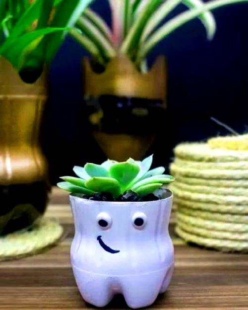 Какие игрушки из пластиковых бутылок можно сделать самостоятельно. Игрушки из бутылок