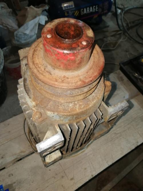 Какие бывают самые простые идеи для переработки пластиковых бутылок. Переработка пластика в гараже в 6 рук