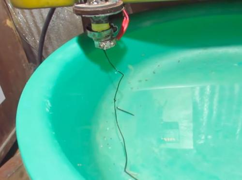 Какие инструменты и материалы нужны для изготовления предметов из бутылок из ПЭТ. Пошаговая инструкция