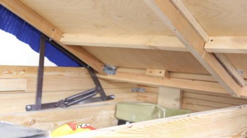 Подъемный механизм для кровати с ламелями. Как избавиться от скрипов