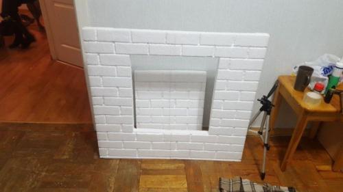 Возводим камин из пенопласта своими руками. Декоративный камин из пенопласта своими руками