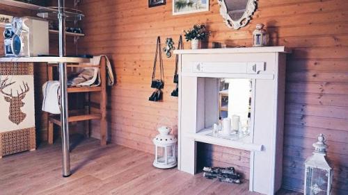 Возводим камин из пенопласта своими руками. Декоративный камин из пенопласта своими руками