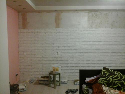 Идеальная стена под кирпич. Как я стену декоративным кирпичом выкладывал