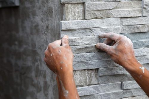 Как ухаживать за декоративным кирпичом, чтобы он служил дольше. Особенности ухода за декоративным фасадным камнем