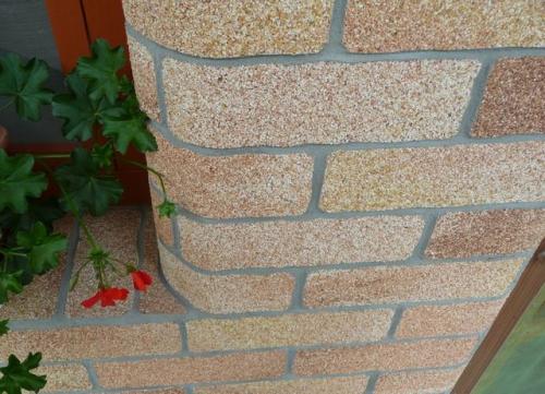 Как сделать имитацию кирпичной стены из гипсокартона своими руками: пошаговая инструкция 17 Как сделать имитацию кирпичной стены из гипсокартона своими руками: пошаговая инструкция 17